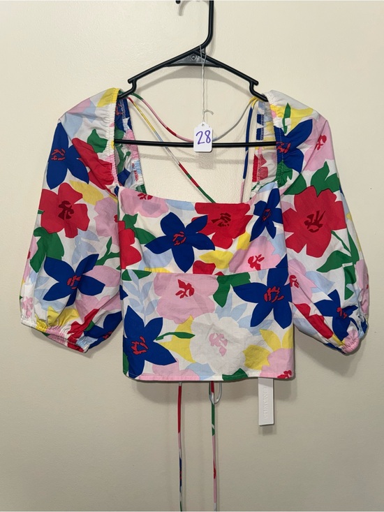 Olivaceous Tops - Floral Puff-Sleeve Crop Top with Open Back Olivaceous